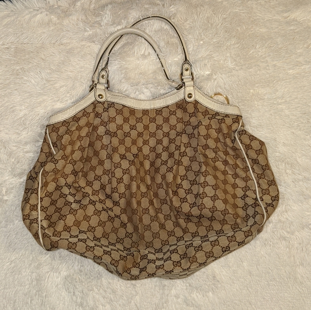 💯 Authentic Large Gucci Sukey Bag